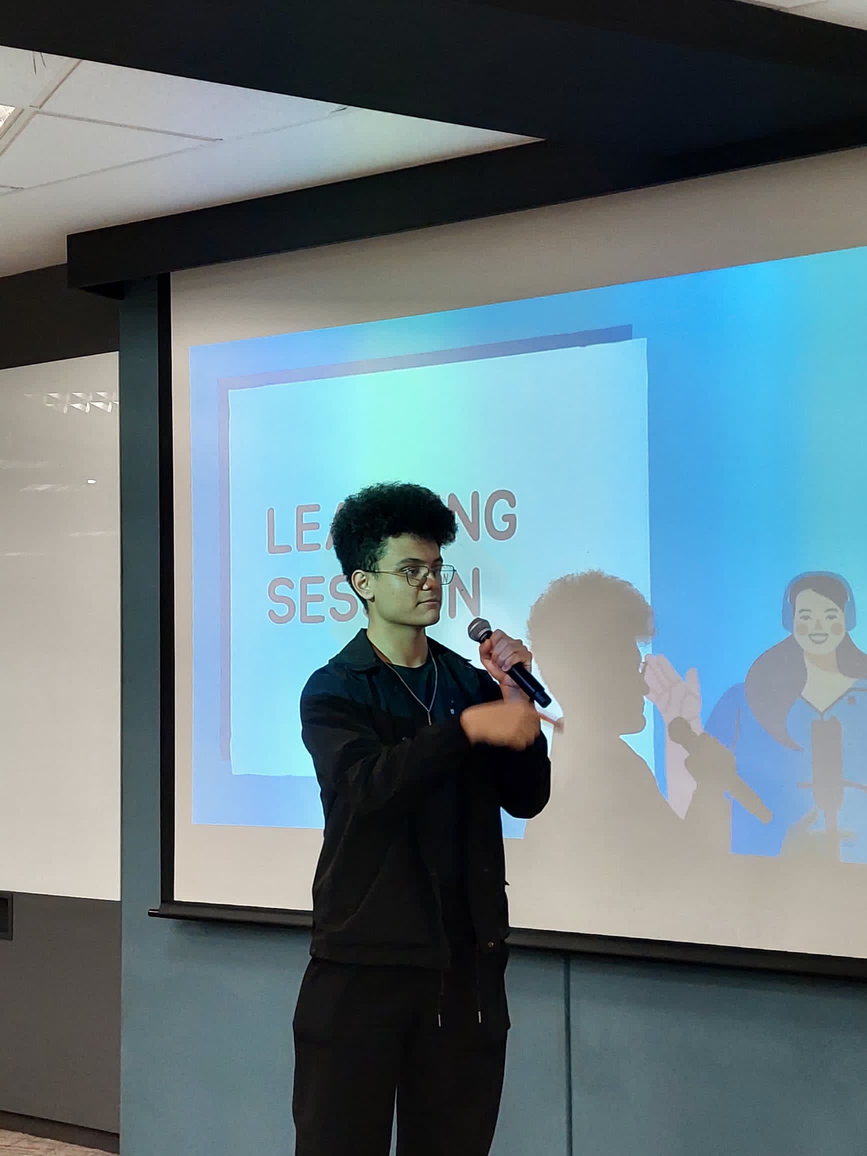 Anas Tarek Qumhiyeh - Developer Team